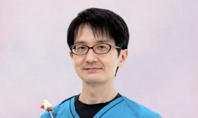 新美 寿英
